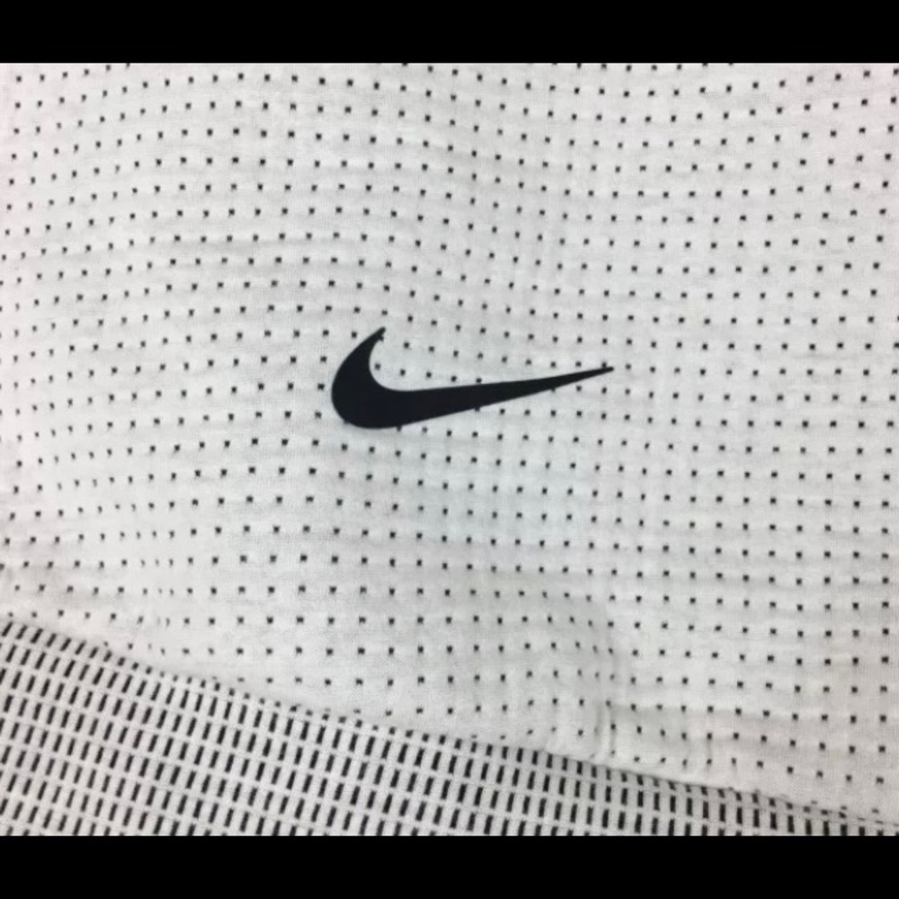 Nike Sportswear City Fleece Cropped Top NWT, - Picture 8 of 12